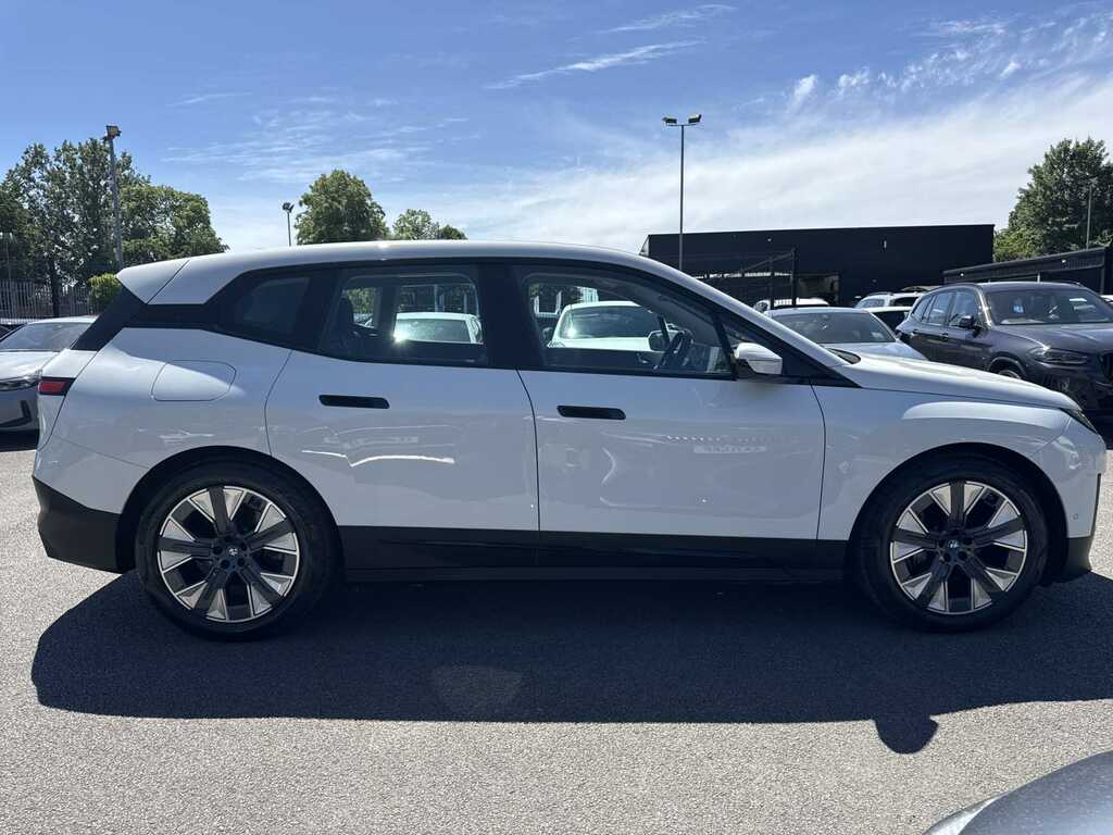 BMW iX 240Kw Xdrive40 Sport 76.6Kwh White #3