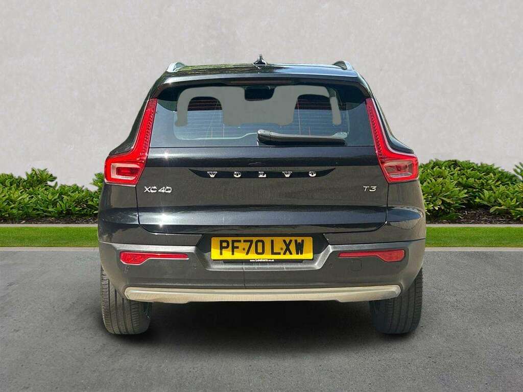 Volvo XC40 1.5 T3 163 Inscription PF70LXW Black #4