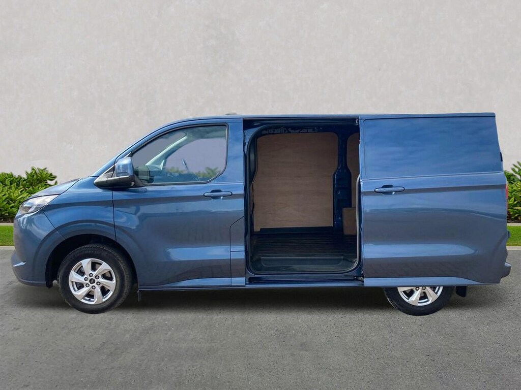 Ford Transit Custom 320 65Kwh Limited Panel Van L1 H YM74FRX #3