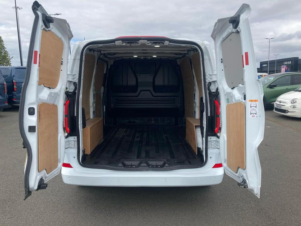 Ford Transit Custom 320 65Kwh Limited Panel Van L1 H YM74FTP #6