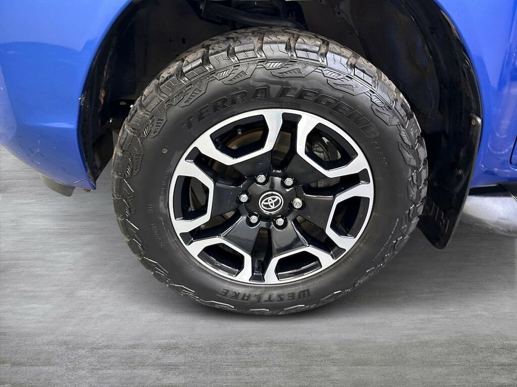Toyota HILUX 2.8 D-4d Invincible Pickup Double Cab A YIG6896 #6