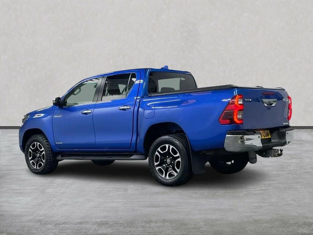 Toyota HILUX 2.8 D-4d Invincible Pickup Double Cab A YIG6896 #2