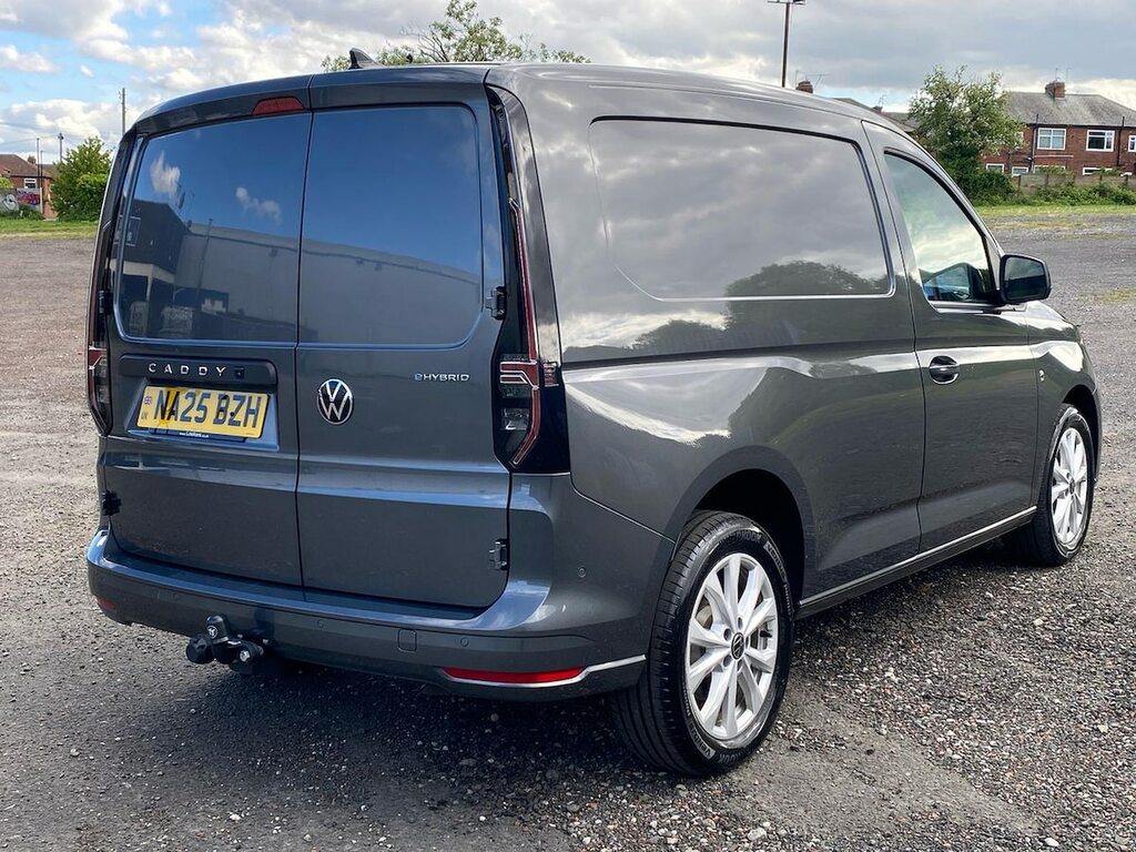Volkswagen Caddy 1.5 Ehybrid 150 Commerce Pro Van Dsg Tech NA25BZH  #6