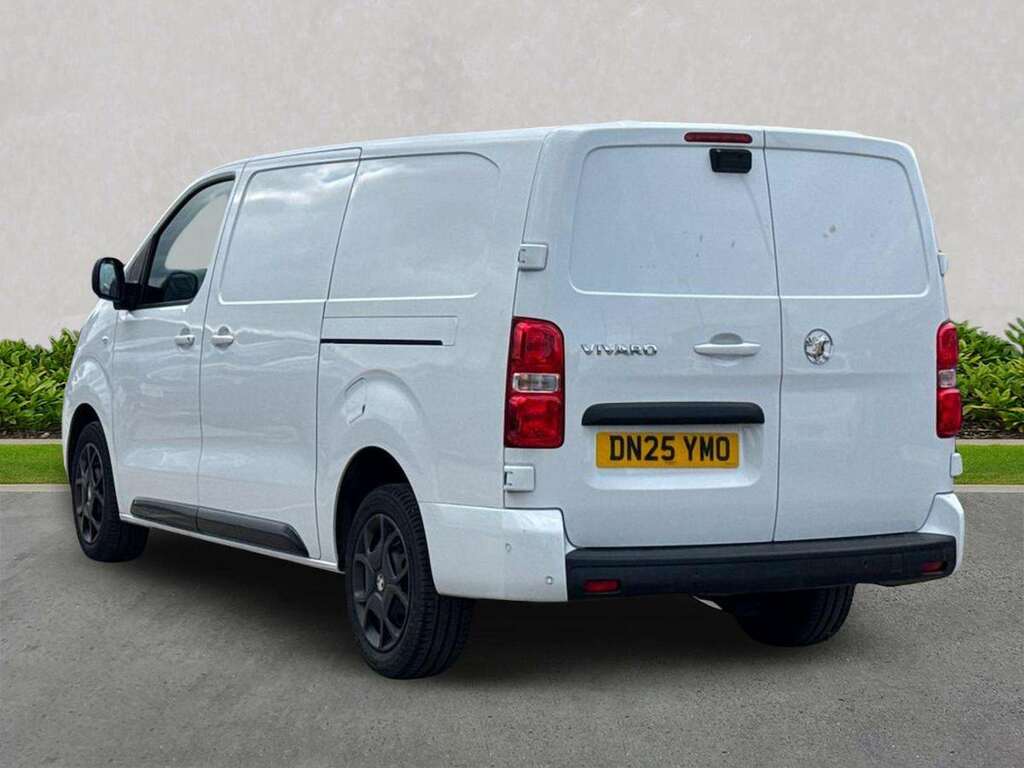 Vauxhall Vivaro 2.0 Turbo D Pro Xl Panel Van 6Dr Lwb DN25YMO #2