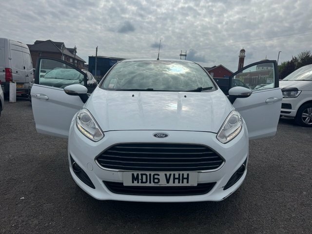 Ford Fiesta 1.0T Ecoboost Zetec Hatchback Eu MD16VHH White #3