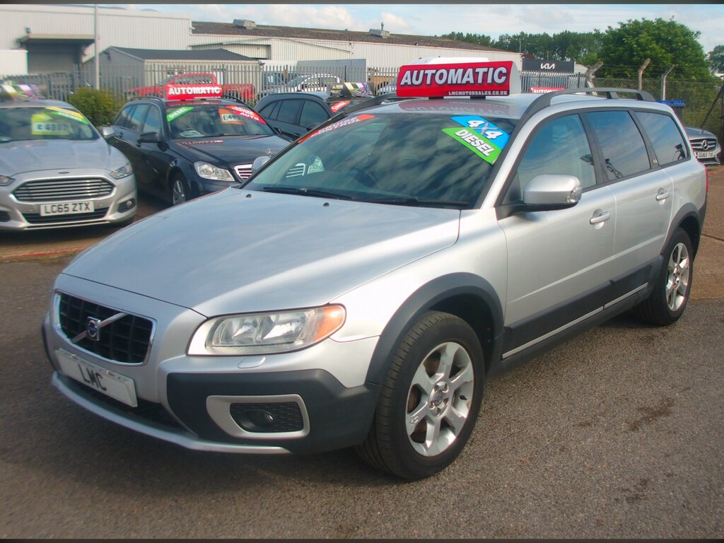 Volvo XC70 2.4 D5 Se Estate Geartronic Awd 185 Bh Silver #3
