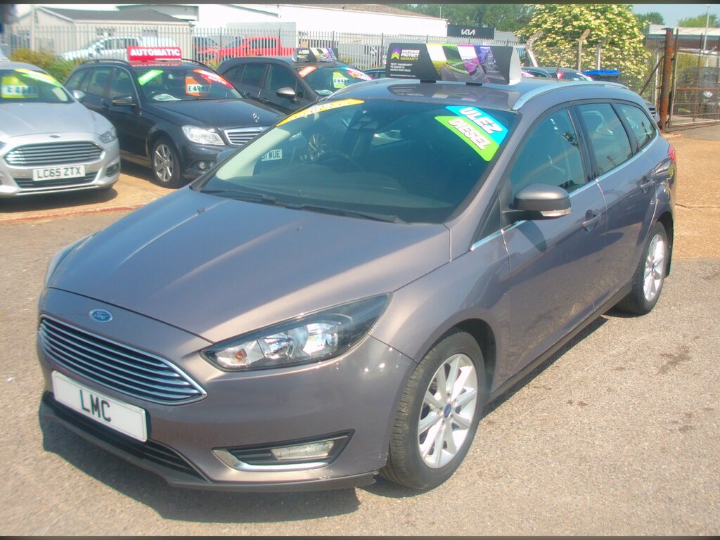 Ford Focus 1.5 Tdci Titanium Estate Euro 6 EJ16WEH Brown #3