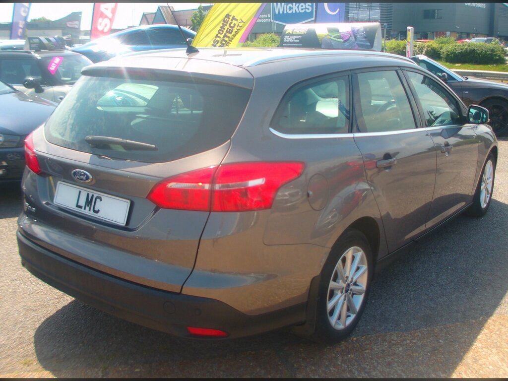 Ford Focus 1.5 Tdci Titanium Estate Euro 6 EJ16WEH Brown #6