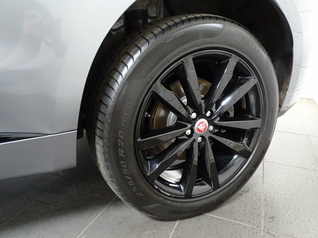 Jaguar F-Pace 2L Chequered Flag BG69SHV Grey #3