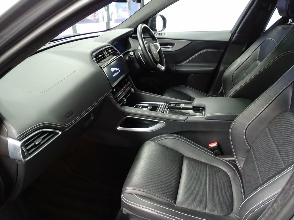 Jaguar F-Pace 2L Chequered Flag BG69SHV Grey #5
