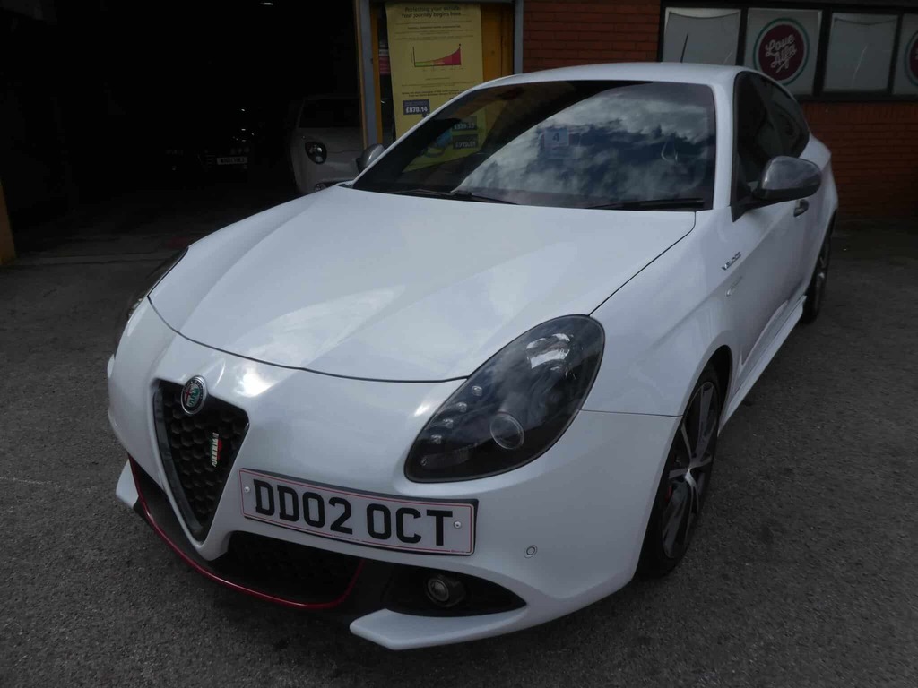 Alfa Romeo Giulietta 1750 Tbi 240 Veloce Hatchback 16 201 
