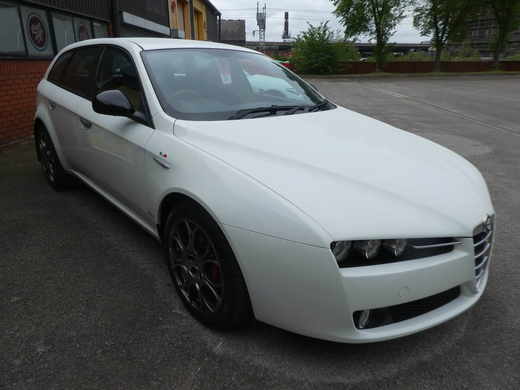 Alfa Romeo 159 Sportwagon 1750 Tbi 200 Turismo Sport Sportwagon 61 2012  #3