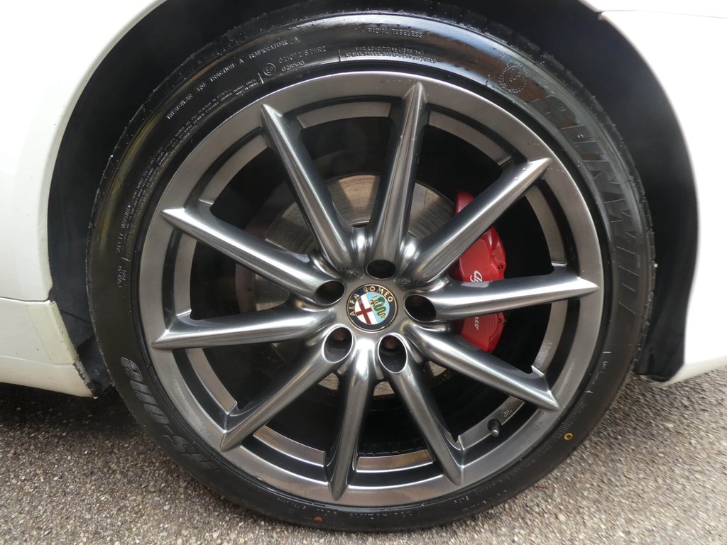 Alfa Romeo Spider 2.2 Jts Limited Edition Red #33