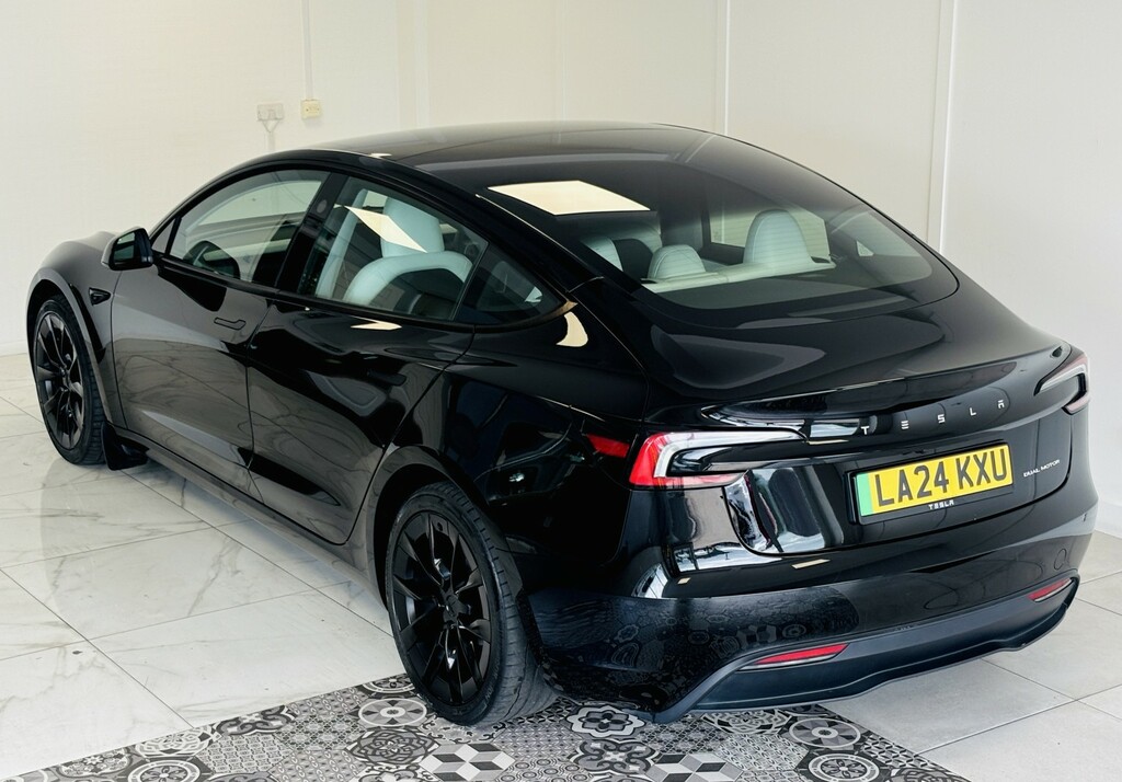 Tesla Model 3 Saloon Dual Motor Long Range 202424 Black