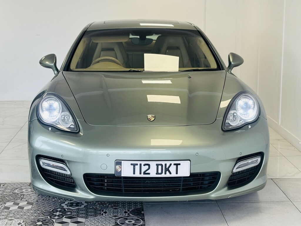 Porsche Panamera Hatchback 4.8 T V8 201111 Green
