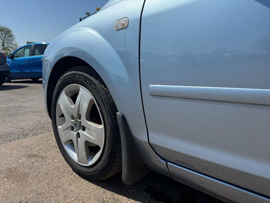 Ford Focus 1.6L Style KH07OJR Blue #6
