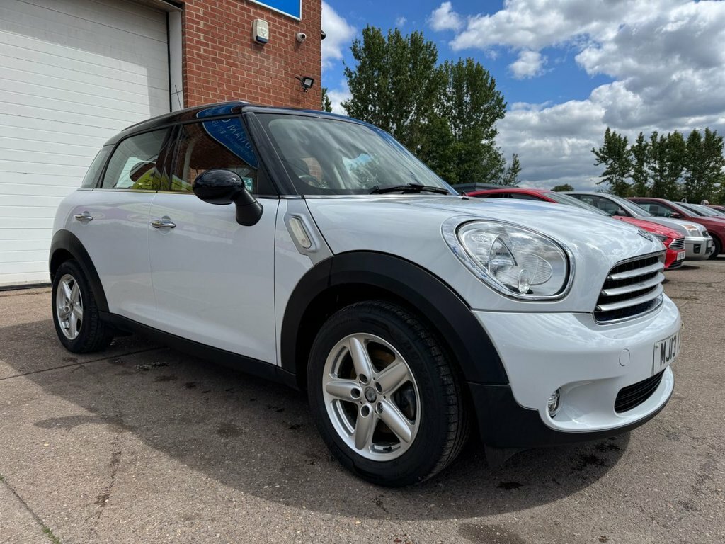 Mini Countryman 1.6L Cooper White