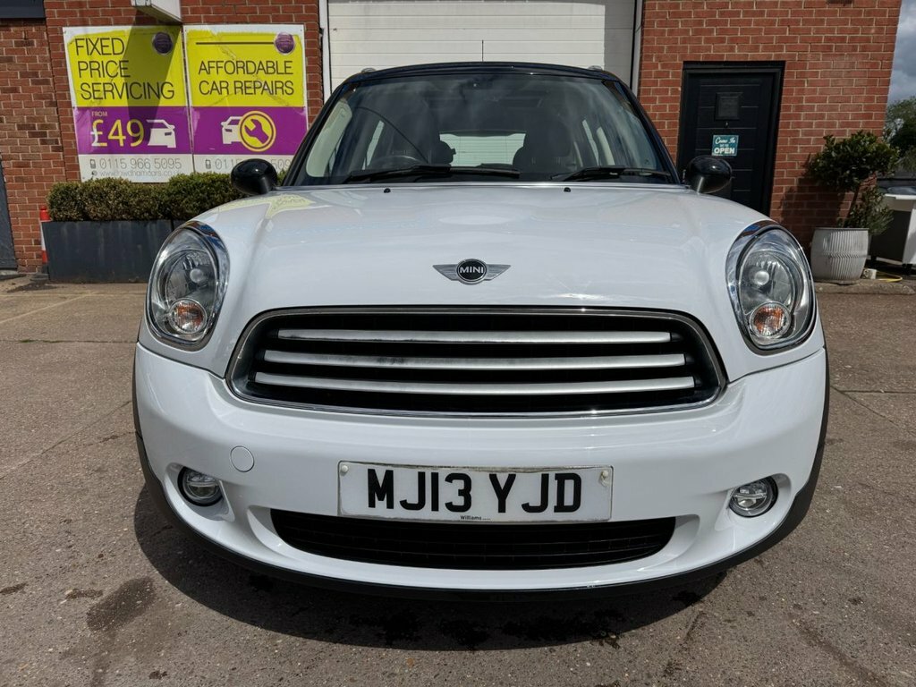 Mini Countryman 1.6L Cooper MJ13YJD White #2