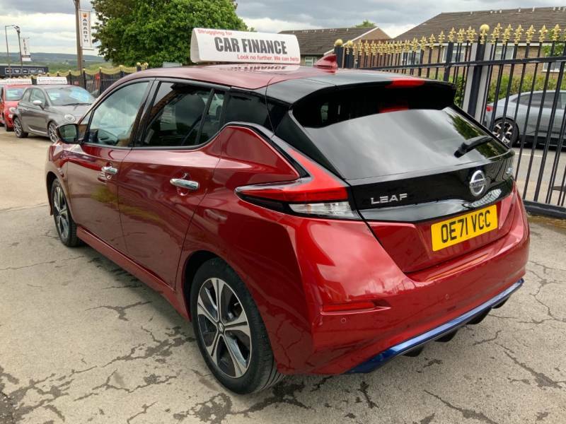Nissan Leaf 110Kw N-connecta 40Kwh - 2022 71 OE71VCC Red #6