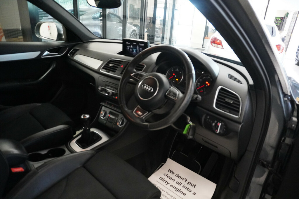 Audi Q3 2.0 Tdi S Line JIG1049 Grey #3