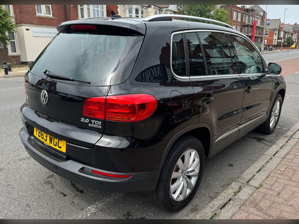Volkswagen Tiguan 2.0 Tdi Bluemotion Tech Match Suv Dsg 4 YB63WGC Black #5