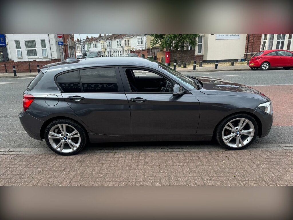 BMW 1 Series 2.0 116D Sport Hatchback Euro 5 Grey #5