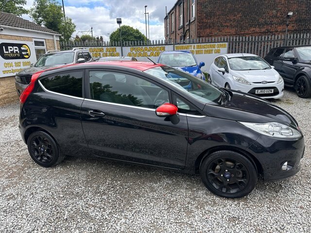 Ford Fiesta 1.25 Zetec Hatchback 129 G Km 8 Black #3
