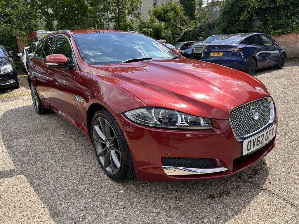 Jaguar XF 2.2 D Portfolio 2012 Red