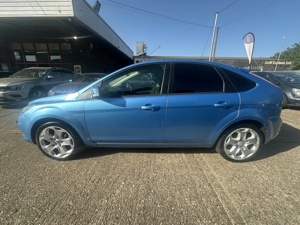 Ford Focus 1.6 Zetec 2010 EY10LCN Blue #4