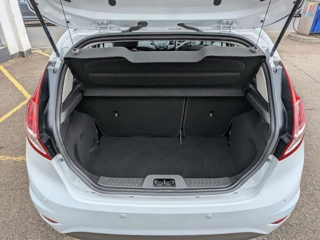 Ford Fiesta Zetec White #3