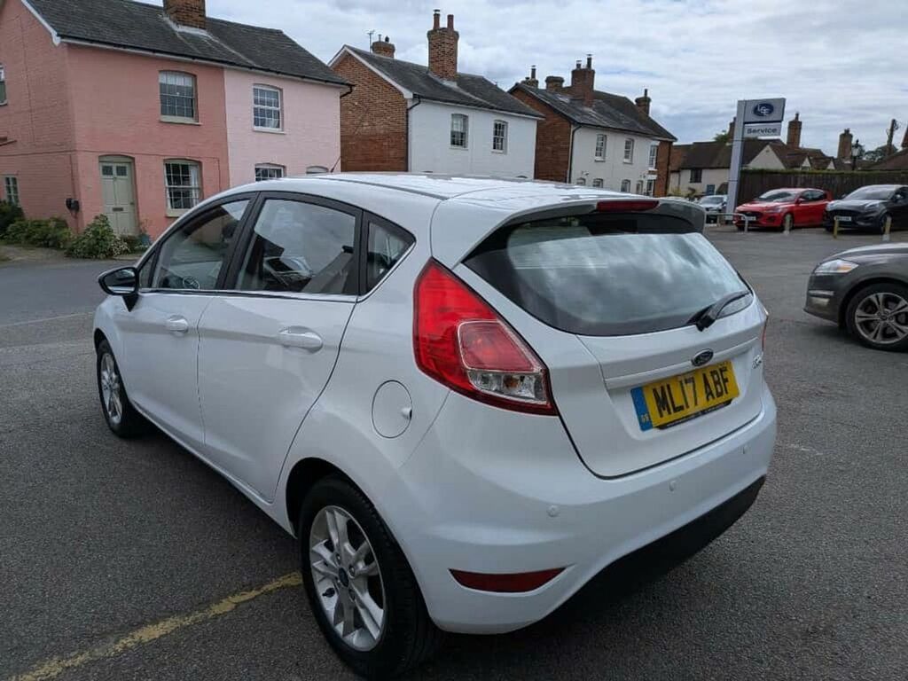 Ford Fiesta Zetec White #4