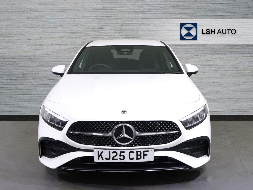Mercedes-Benz A Class A200d Amg Line Executive KJ25CBF White #4