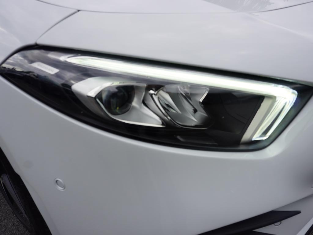 Mercedes-Benz A Class A180 Amg Line Premium KN23YGW White #5