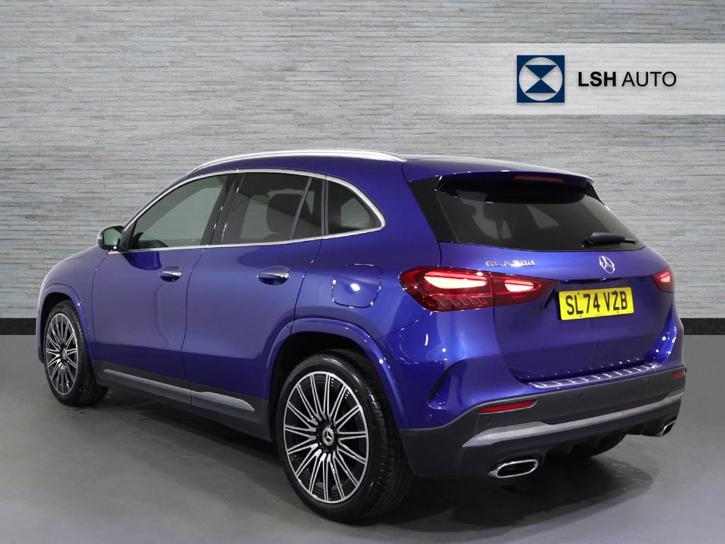 Mercedes-Benz GLA Class Gla 200 Amg Line Premium SL74VZB Blue #2