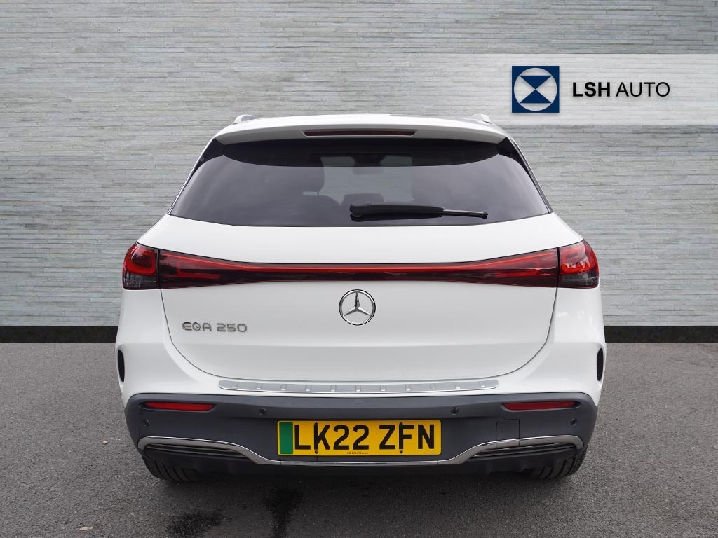 Mercedes-Benz EQA Eqa 250 140Kw Amg Line 66.5Kwh LK22ZFN White #5