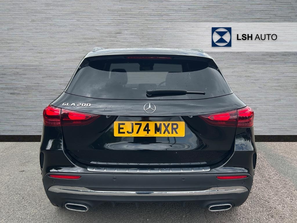 Mercedes-Benz GLA Class Gla 200 Amg Line Premium EJ74MXR Black #5
