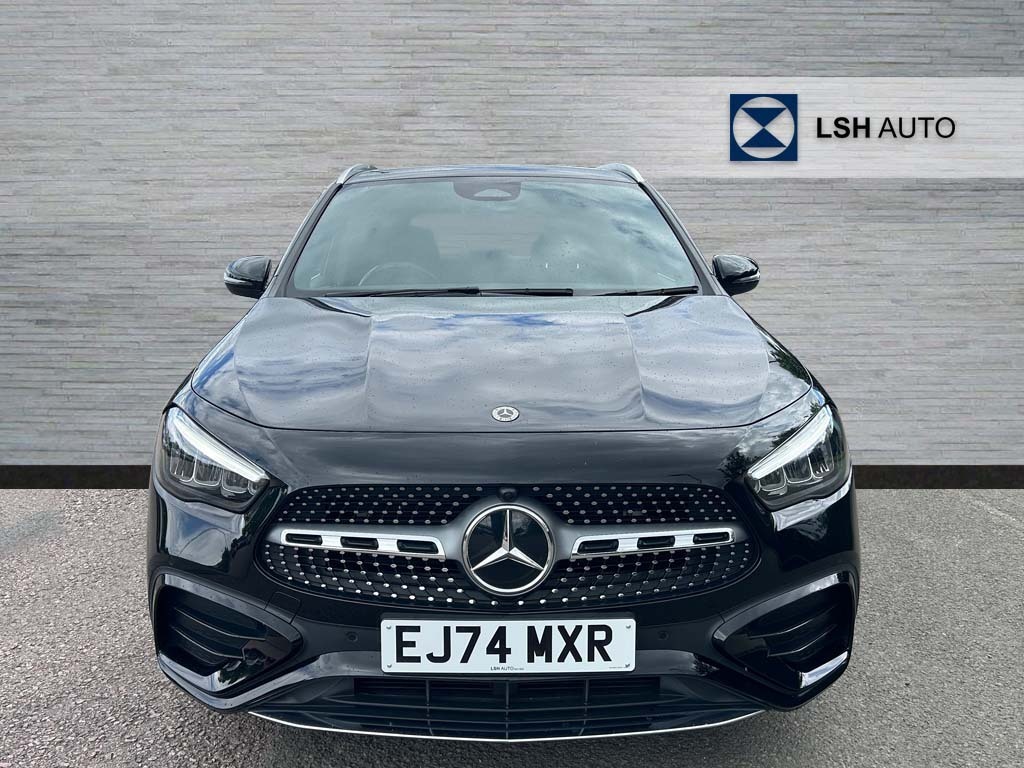 Mercedes-Benz GLA Class Gla 200 Amg Line Premium EJ74MXR Black #4