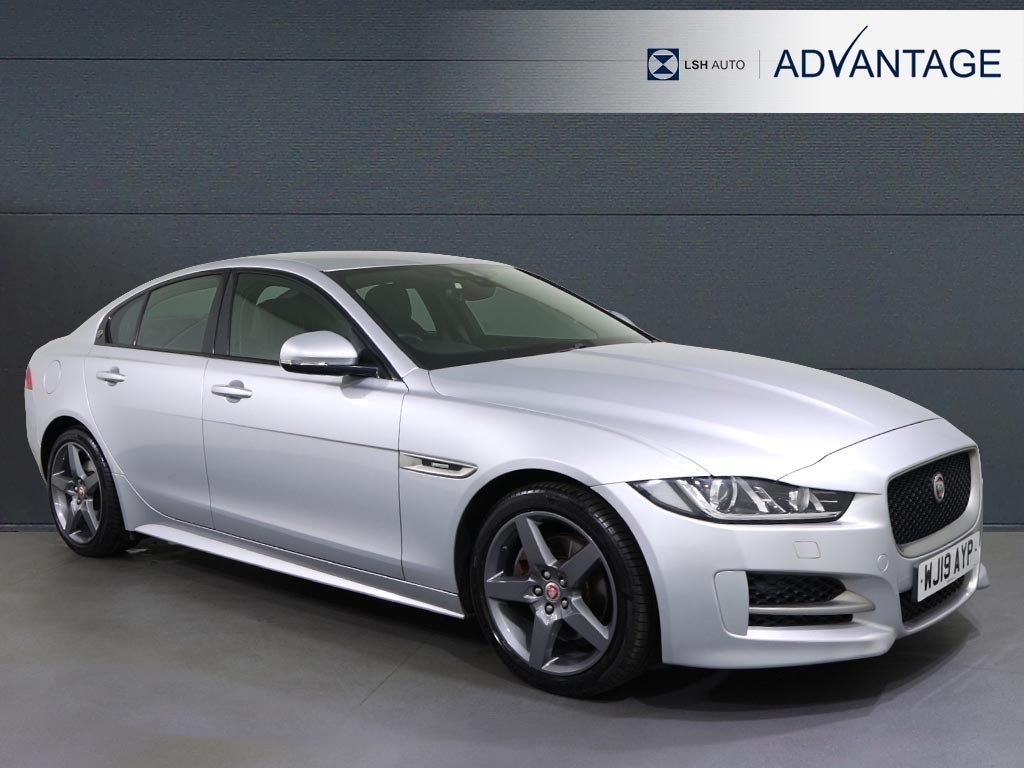 Jaguar XE 2.0D 180 R-sport Silver