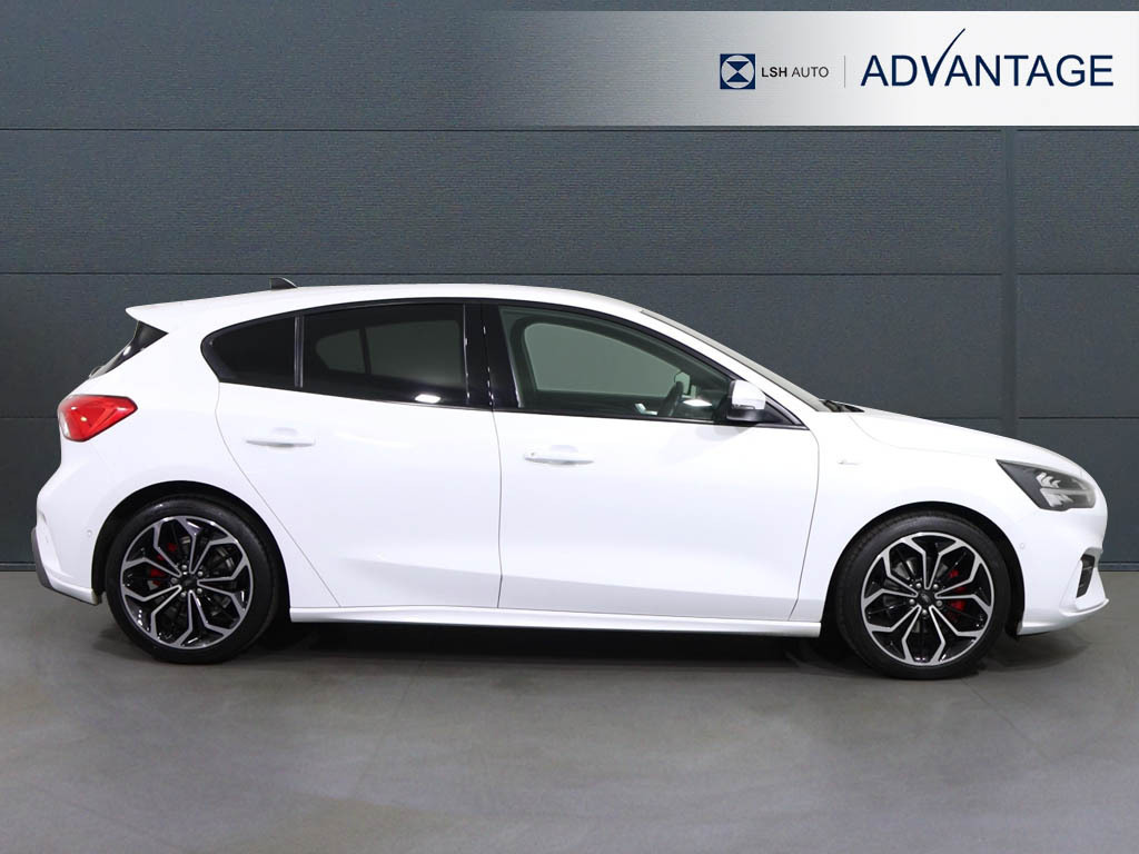 Ford Focus 1.0 Ecoboost Hybrid Mhev 155 St-line X Edition WR70LWJ White #3