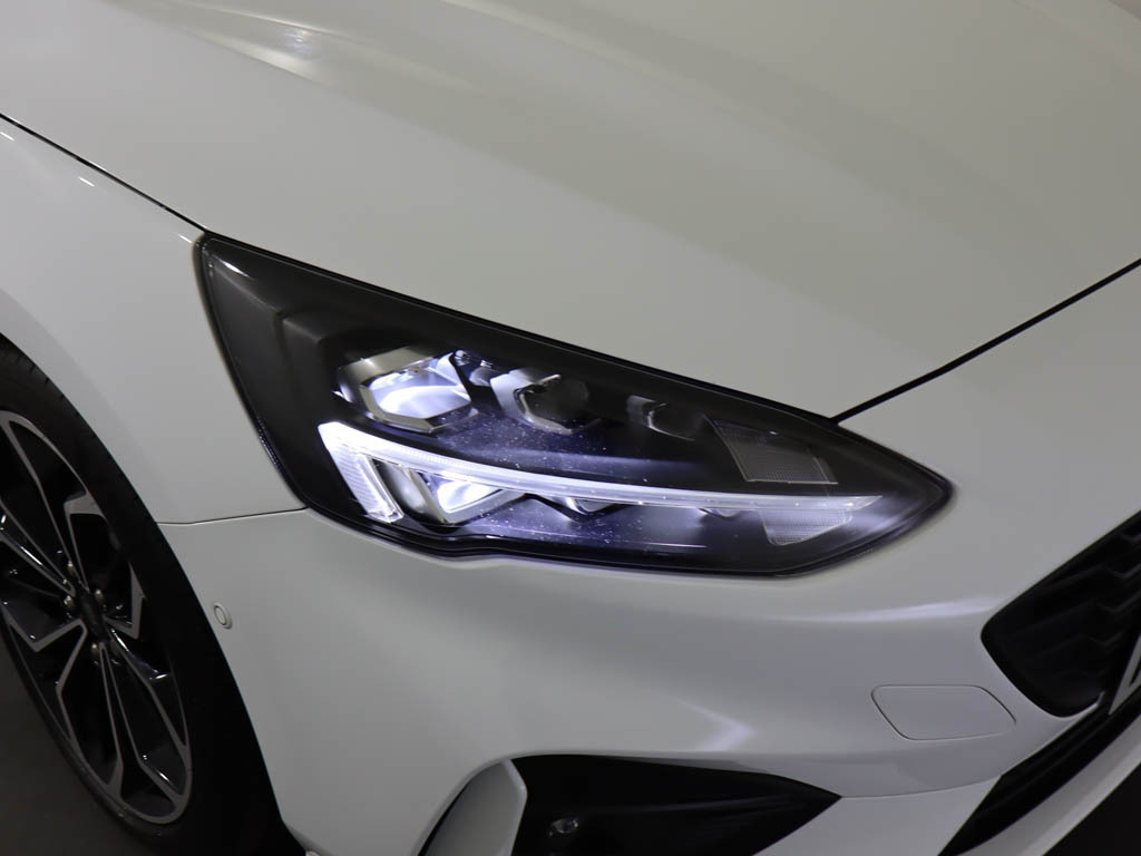 Ford Focus 1.0 Ecoboost Hybrid Mhev 155 St-line X Edition WR70LWJ White #6