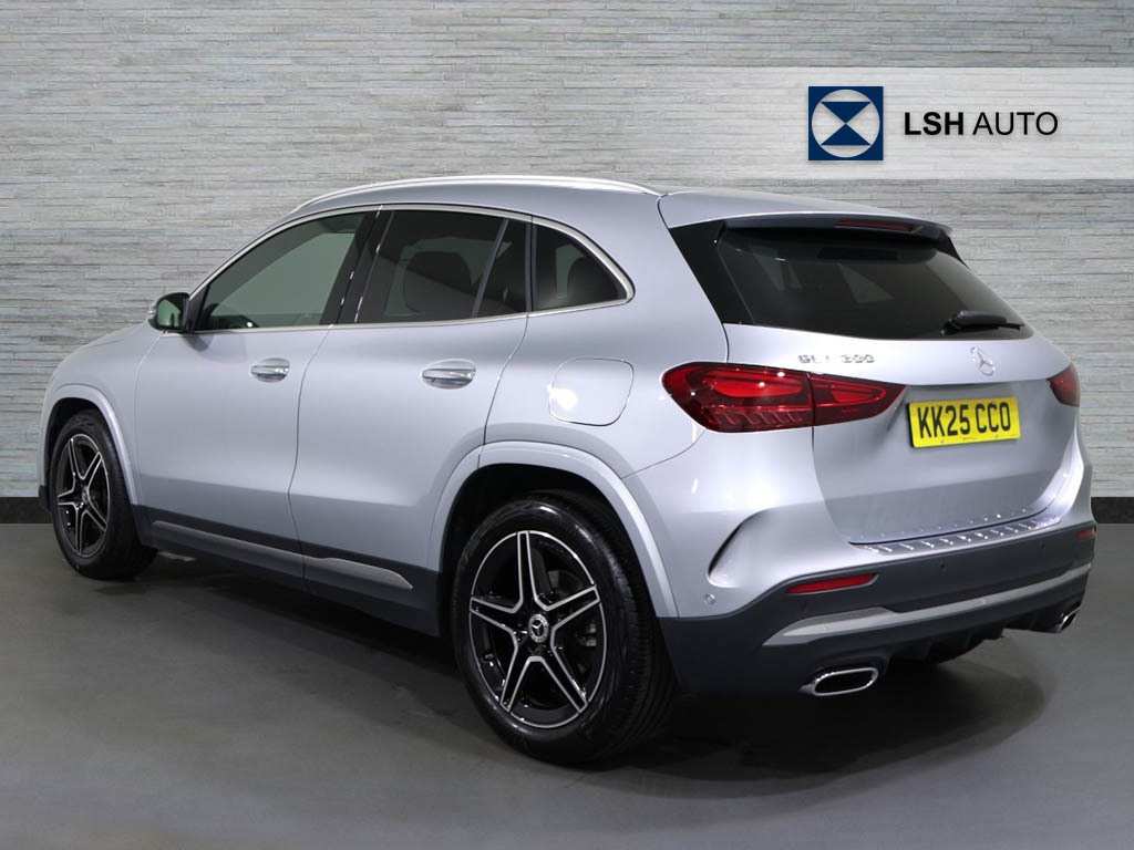 Mercedes-Benz GLA Class Gla 200 Amg Line Executive KK25CCO Silver #2