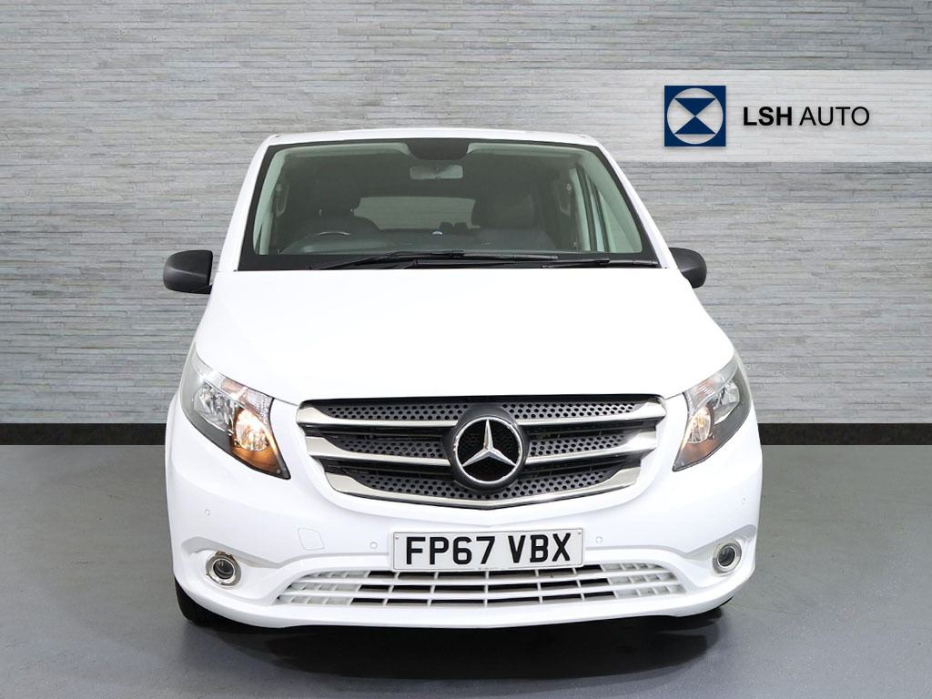 Mercedes-Benz Vito 116Cdi Bluetec Sport Crew Van 7G-tronic FP67VBX White #4