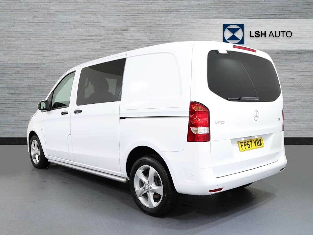 Mercedes-Benz Vito 116Cdi Bluetec Sport Crew Van 7G-tronic FP67VBX White #2