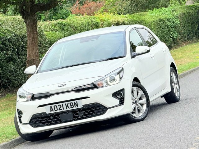 Kia RIO 1.0 T-gdi Mhev 3 Hatchback Hybrid Dct E AO21KBN White #3
