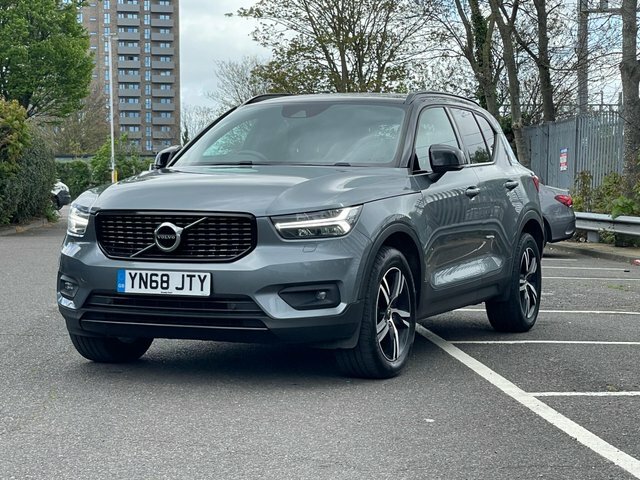 Volvo XC40 2.0 D3 R-design YN68JTY Grey #2