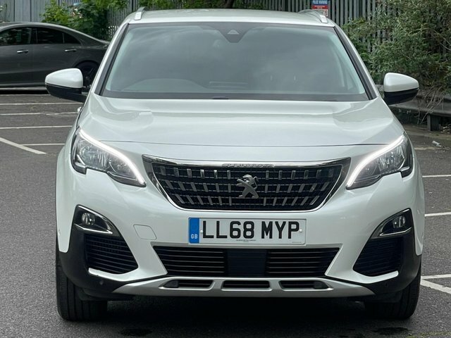 Peugeot 3008 1.2 Puretech Allure Eat LL68MYP White #2