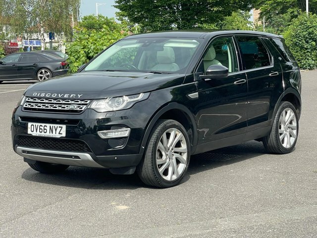 Land Rover Discovery Sport 2.0 Td4 Hse Luxury OV66NYZ Black #4
