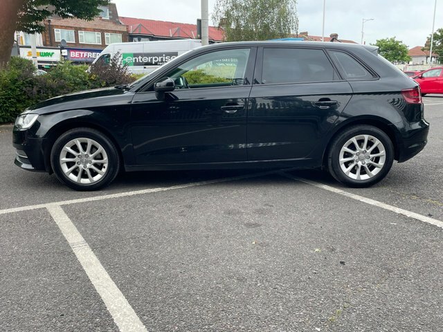 Audi A3 1.2 Tfsi Se Sportback YE15ESY Black #5
