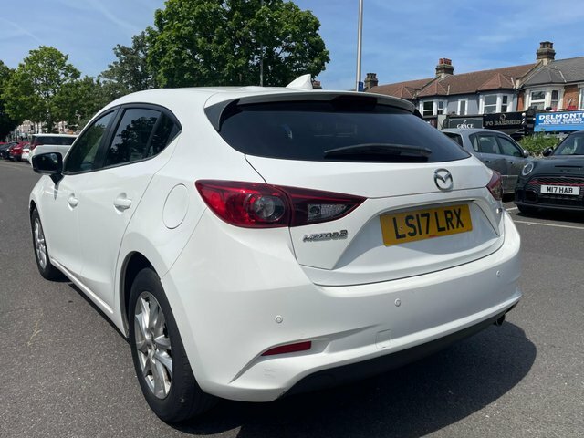 Mazda 3 1.5 Skyactiv-d Se-l Nav White #5