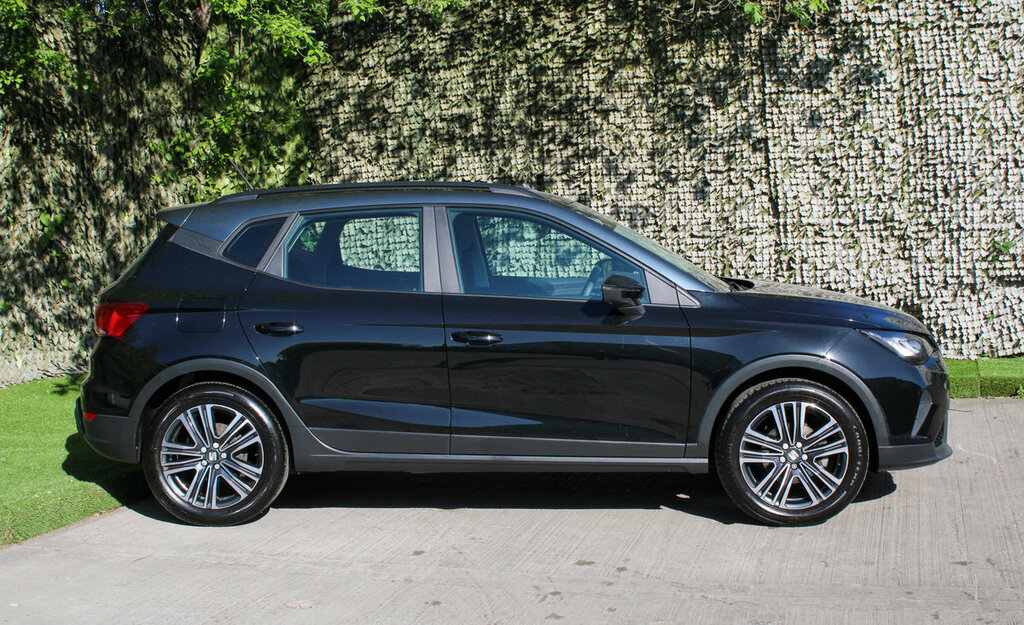 Seat Arona Se Technology YH22PZF #3